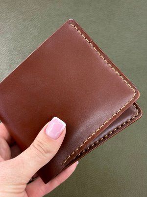 Чоловічий гаманець-біфолд РУЧНОЇ РОБОТИ з натуральної шкіри Sandal коричневий SG004 фото