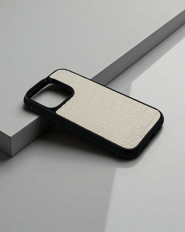 Чехол для iPhone из натуральной итальянской кожи белый SO-009 фото